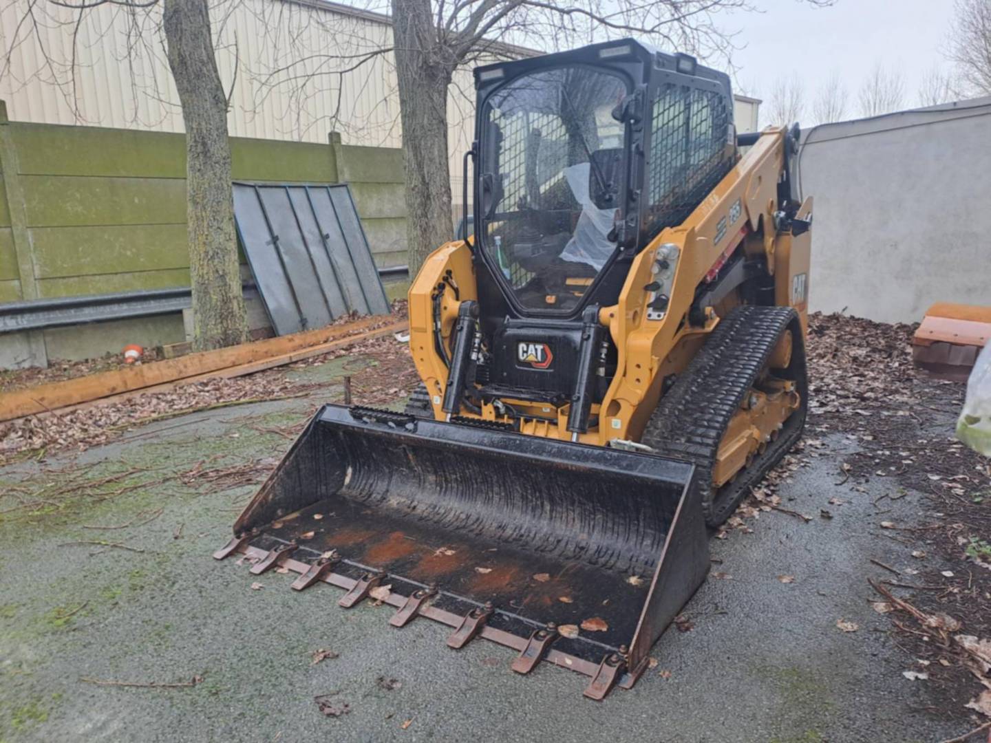 CAT 255-05