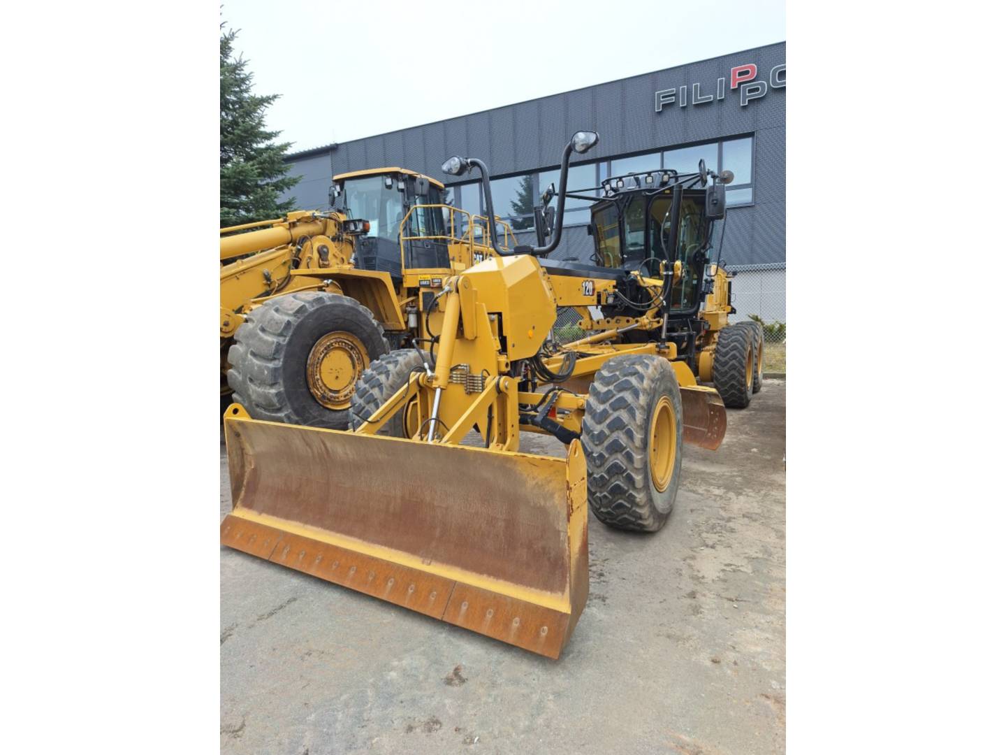 CAT 120-14AWD