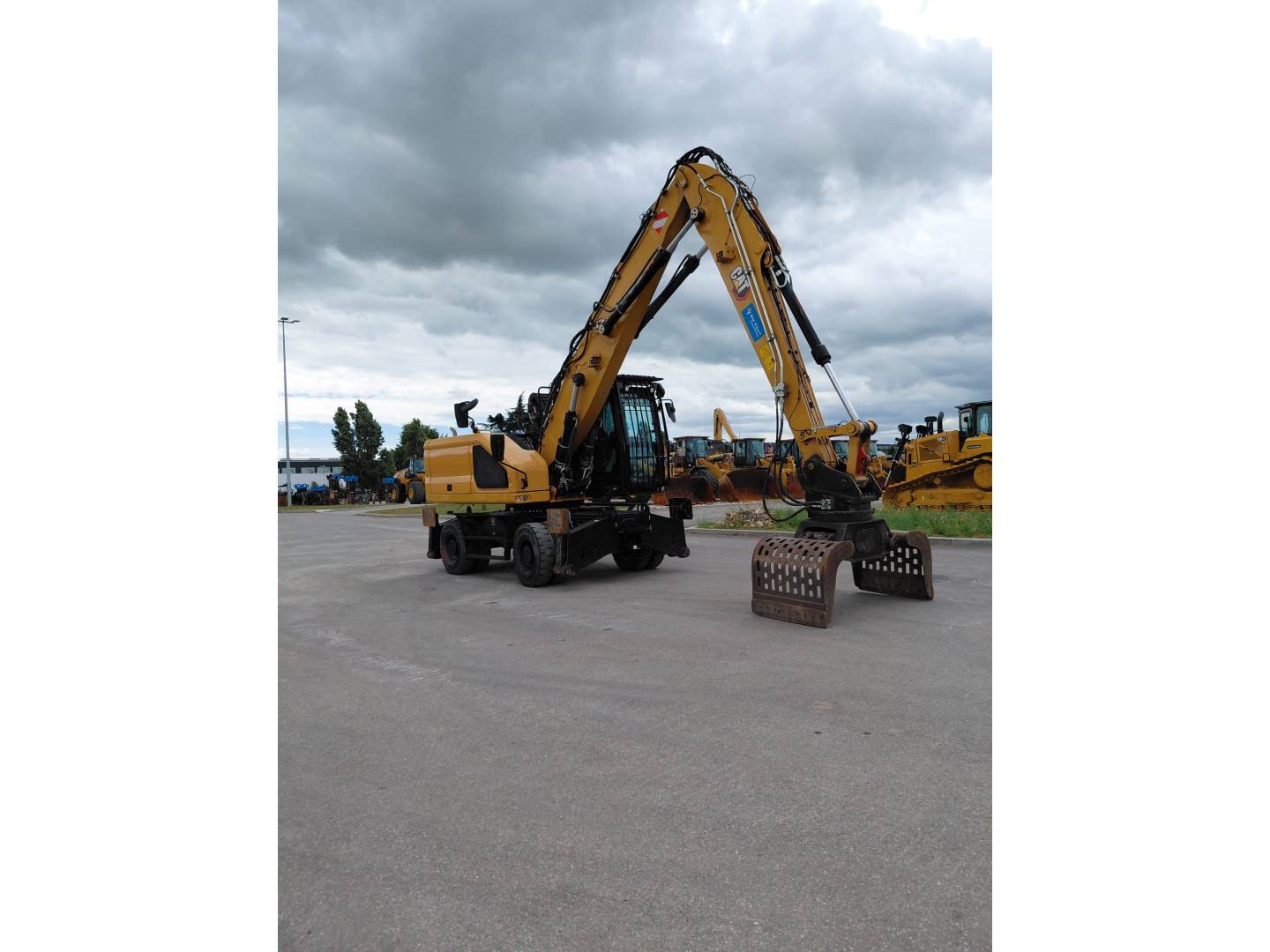 CAT MH3022
